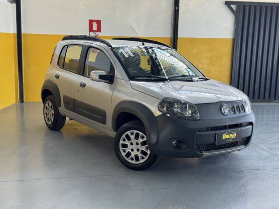 FIAT UNO 1.0 WAY 8V FLEX 4P MANUAL FIAT UNO 1.0 WAY 8V FLEX 4P MANUAL